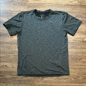 Nike Gray Short Sleeve Tee